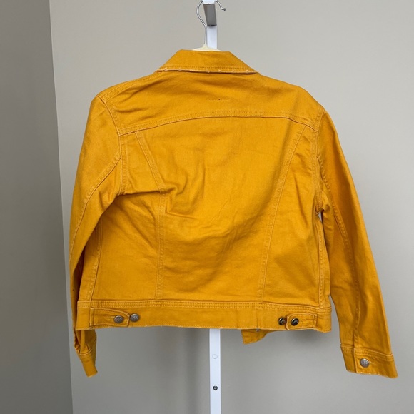 Lee
Vintage Modern Rider Jacket and Jeans - Picture 3 of 10